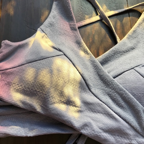 Gymshark Textured Blue Bra - Picture 8 of 9